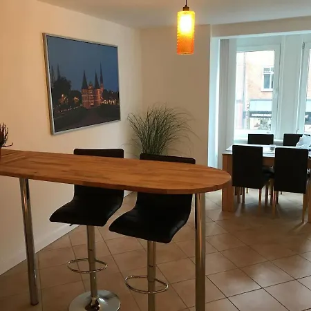 Grosszugiges Apartmen Mit Netflix In Der Lubecker Altstadt. Lägenhet Lübeck