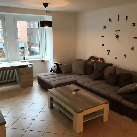 Grosszugiges Apartmen Mit Netflix In Der Lubecker Altstadt. Lägenhet