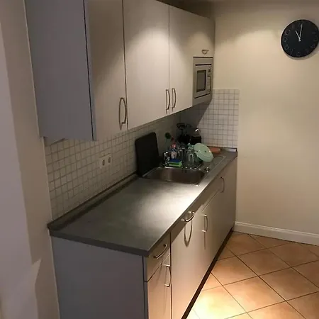 Grosszugiges Apartmen Mit Netflix In Der Lubecker Altstadt. *